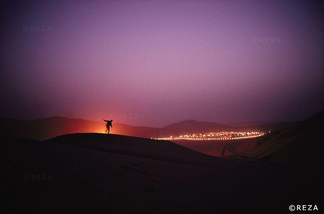 Une fragile tour de Babel